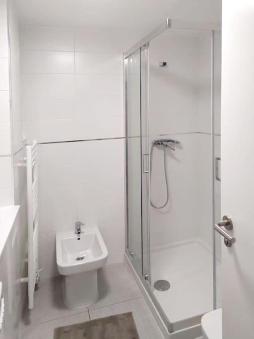0143 Apartamento Nuevo Y Centrico Виго Экстерьер фото